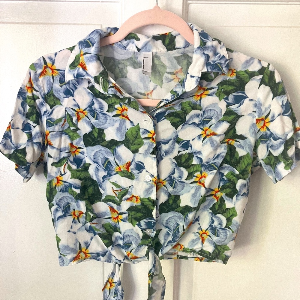 American Apparel Tie-Front Crop Top